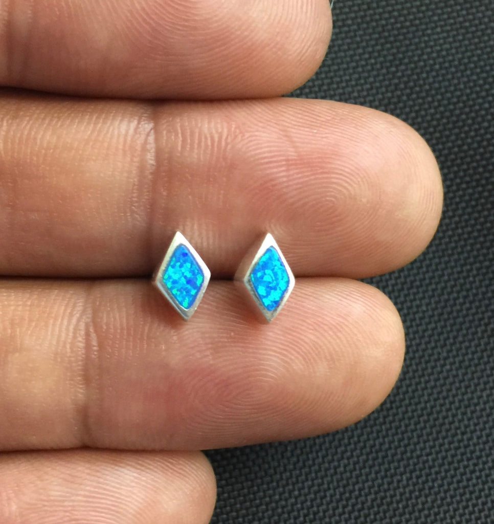 NEW 925 Sterling Silver Opal Small Stud Earrings Studs